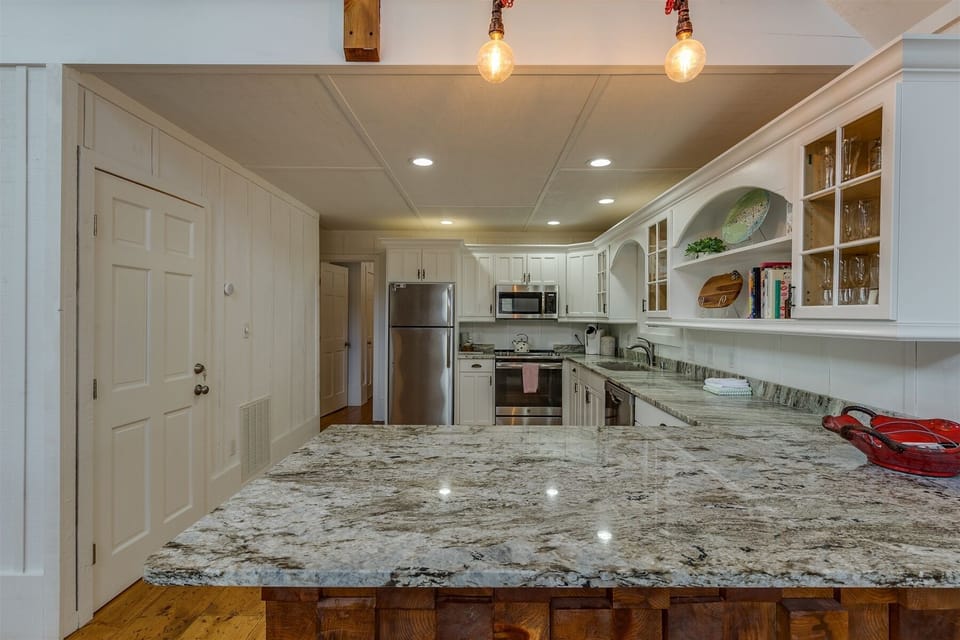Kitchen, Main Level