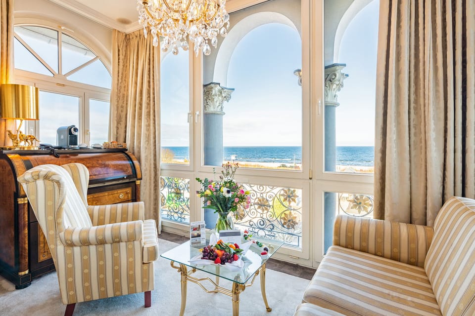 Senior Suite, Sea View | Hypo-allergenic bedding available, minibar, in-room safe, desk