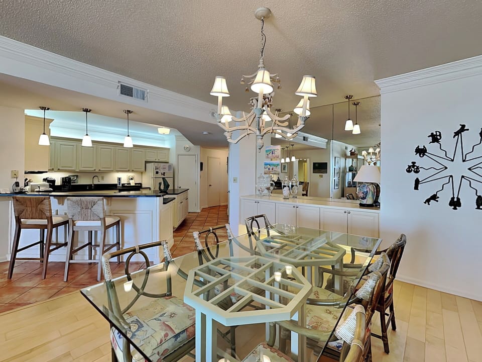 Dining Area - Table for Eight and Bar