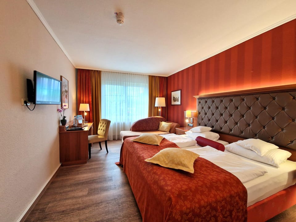 Comfort Zimmer A | Minibar, in-room safe, desk, free WiFi