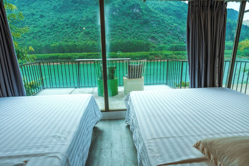 Quadruple Room, River View | Soundproofing, free WiFi, bed sheets