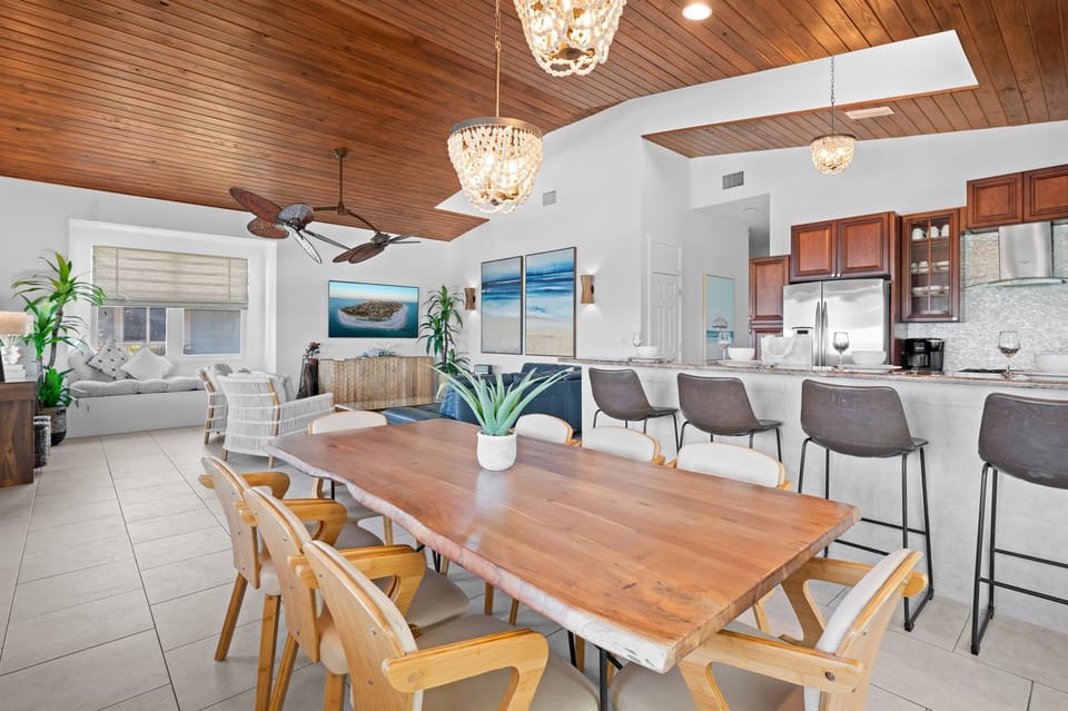Gather around for island feasts