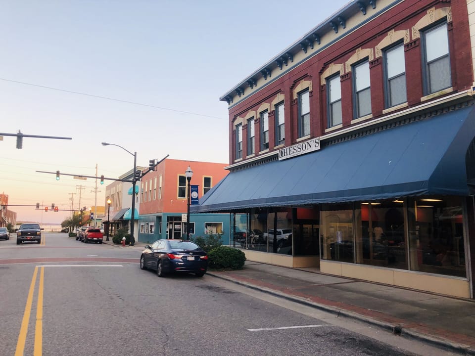 1 block from the waterfront