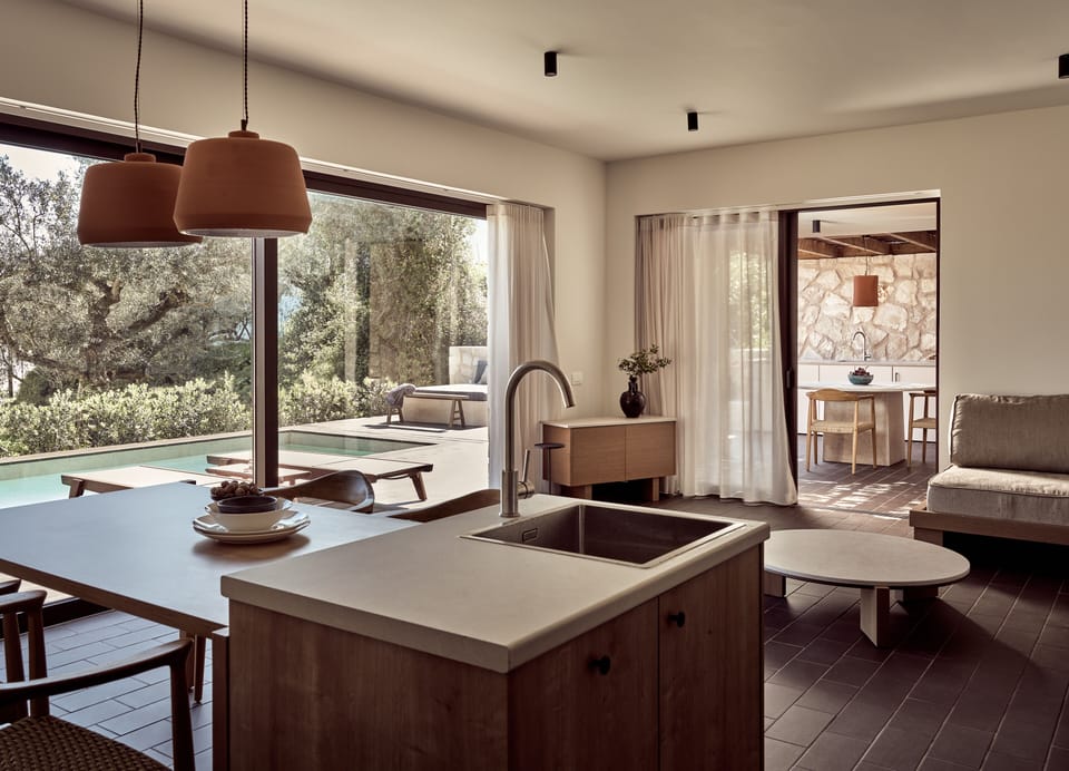 Ample storage space and sublime bedroom settings. 