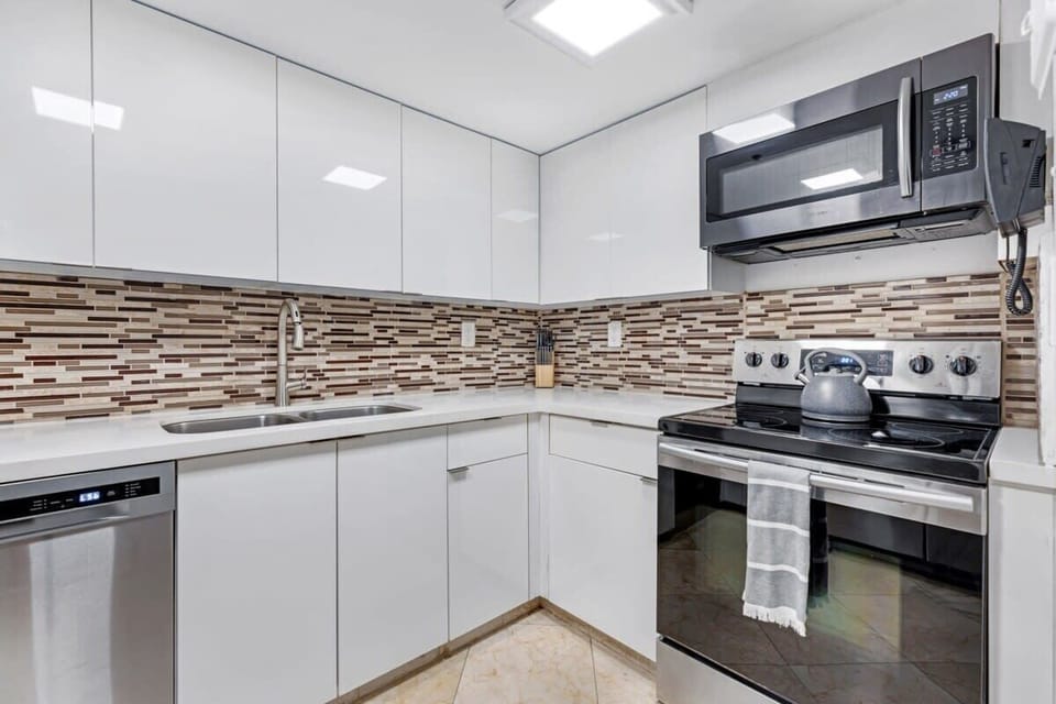 Fully equipped kitchen