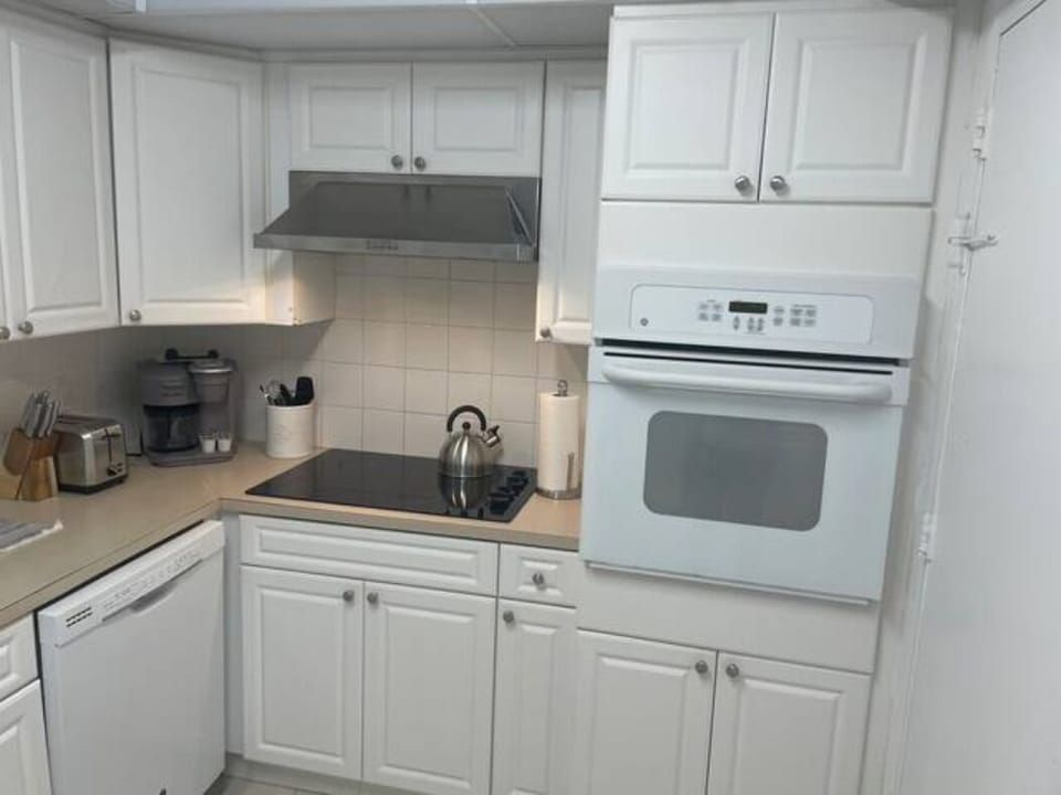 Tons of cabinet space, buy to your heart's content without space constraints