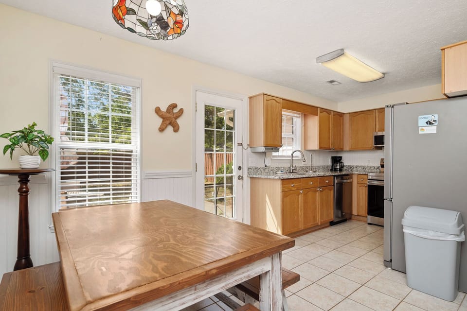 Dining Area - Northwest