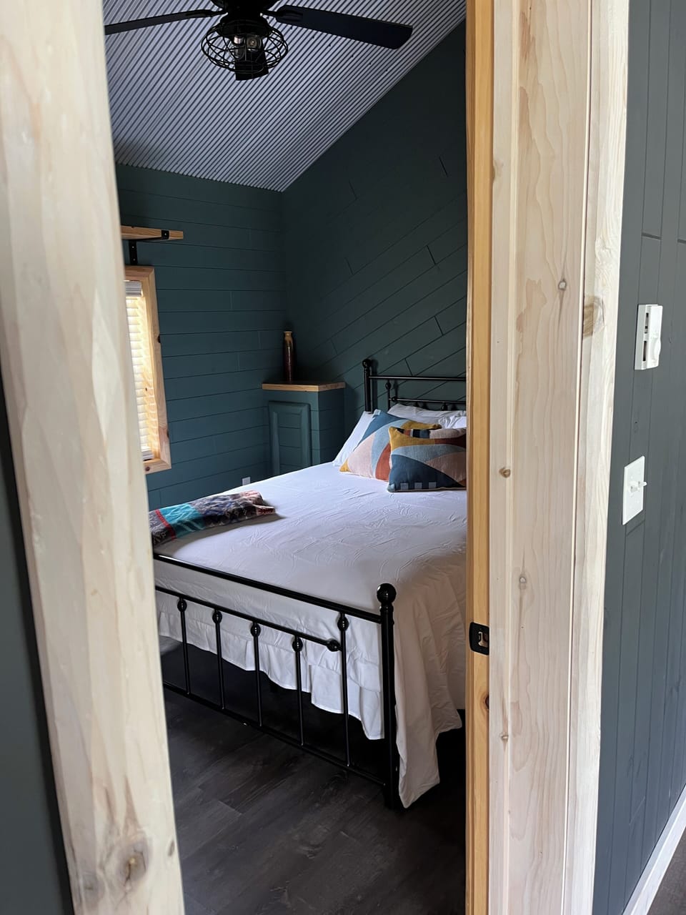 Queen size bed