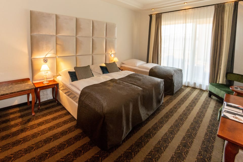 Standard Double Room | Hypo-allergenic bedding, in-room safe, blackout drapes