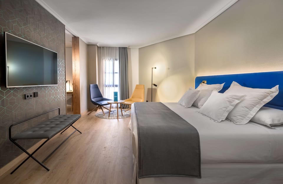 1 bedroom, premium bedding, down comforters, Select Comfort beds