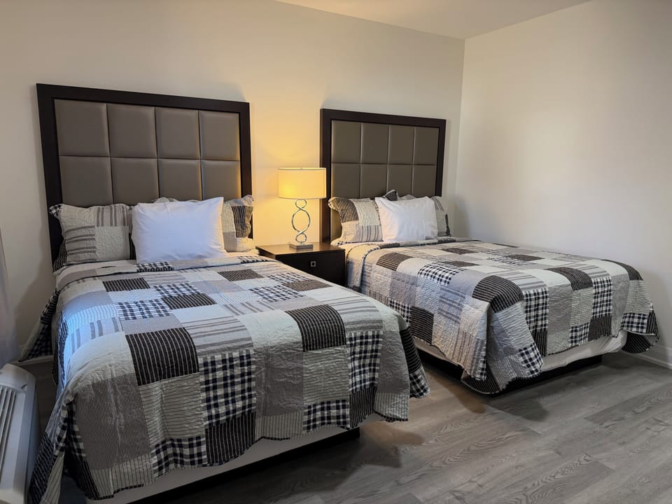 Room, 2 Double Beds | Desk, soundproofing, iron/ironing board, free WiFi