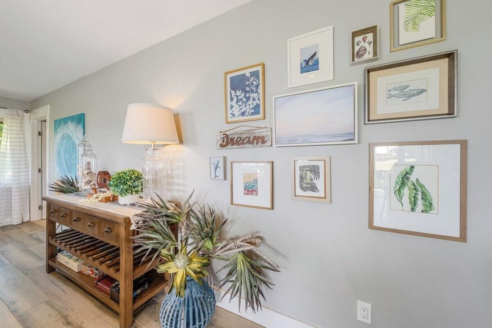 Tropical artwork adorn the walls