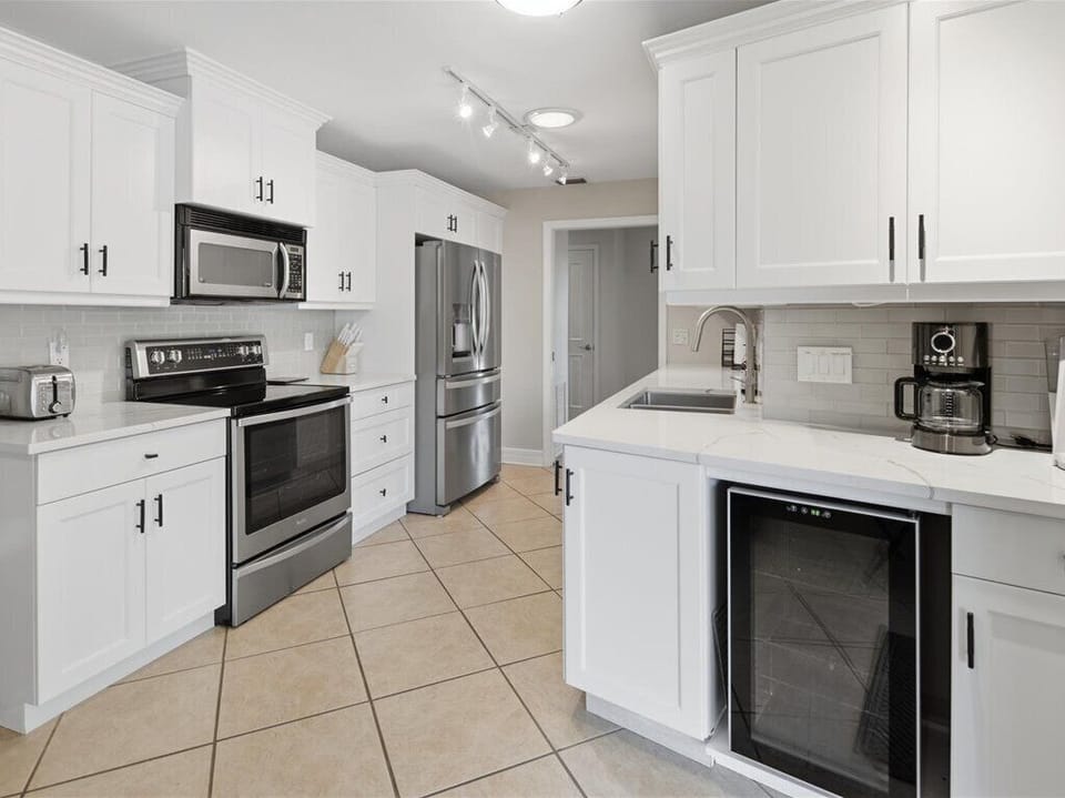 Kitchen & Wine Fridge