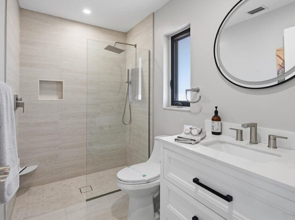 Front Master Bath #1 ensuite bath with walk in shower