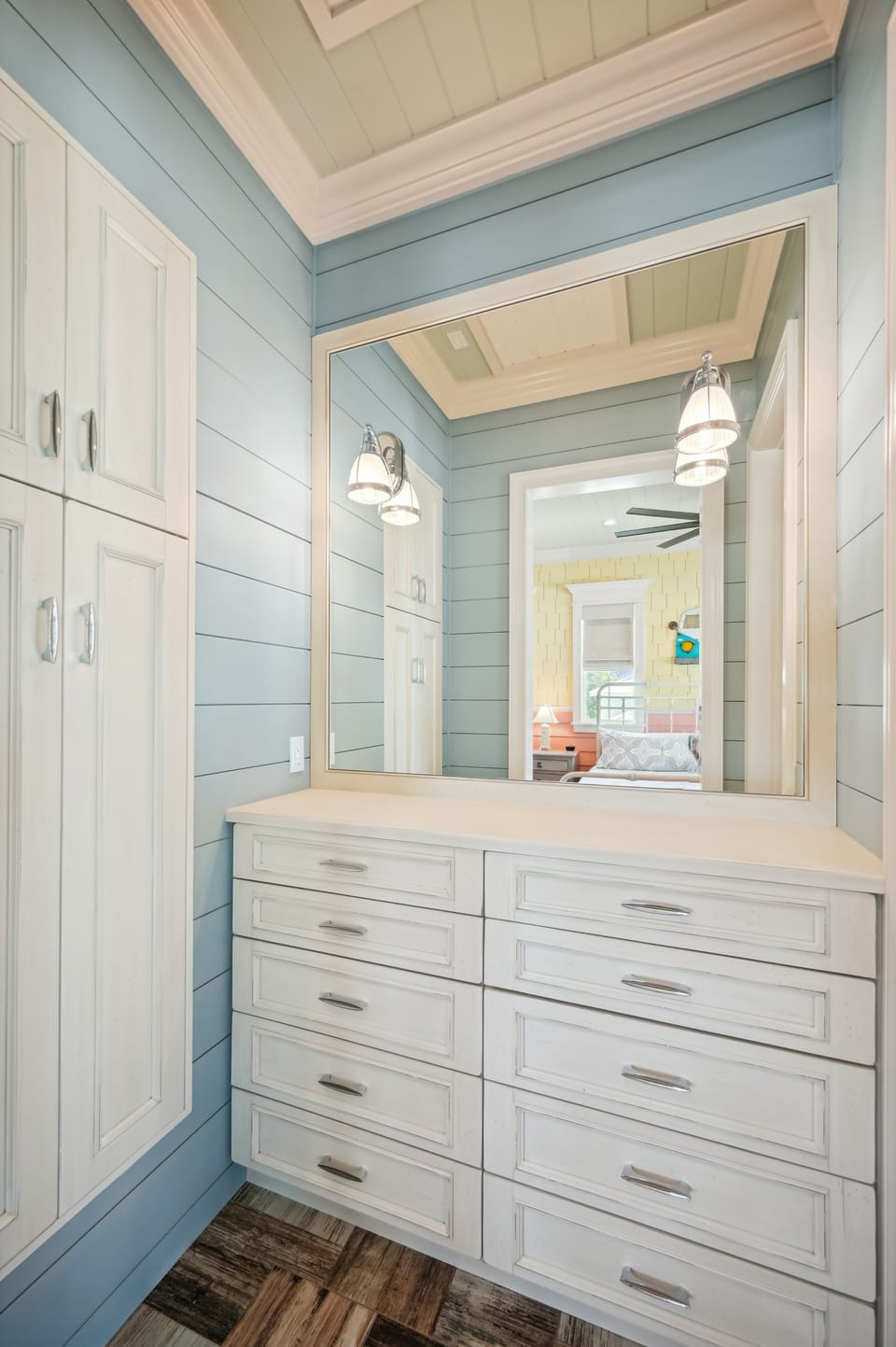 Upper Level Closet