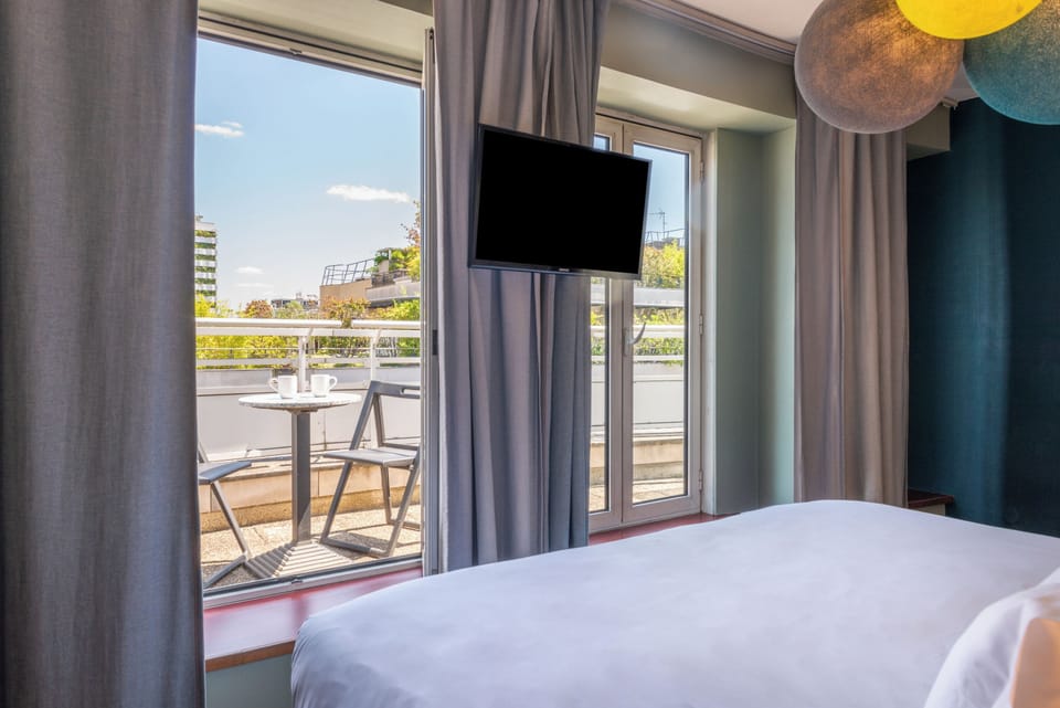Superior Double Room | City view