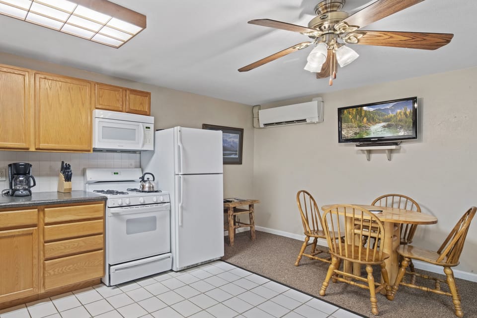 Kitchen and dining area