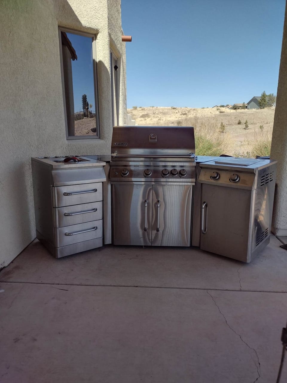 Back patio with a Jen-Air grill