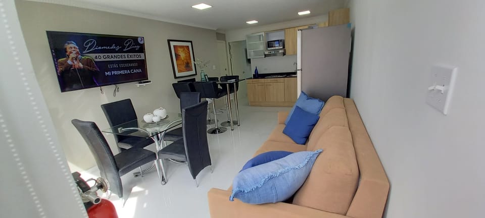 TURTUGA LIVING ROOM