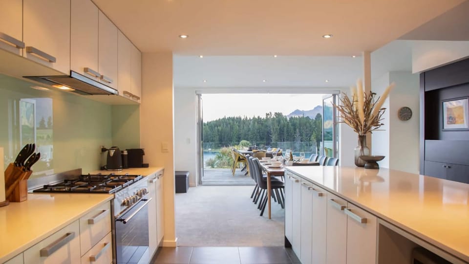 Large kitchen area