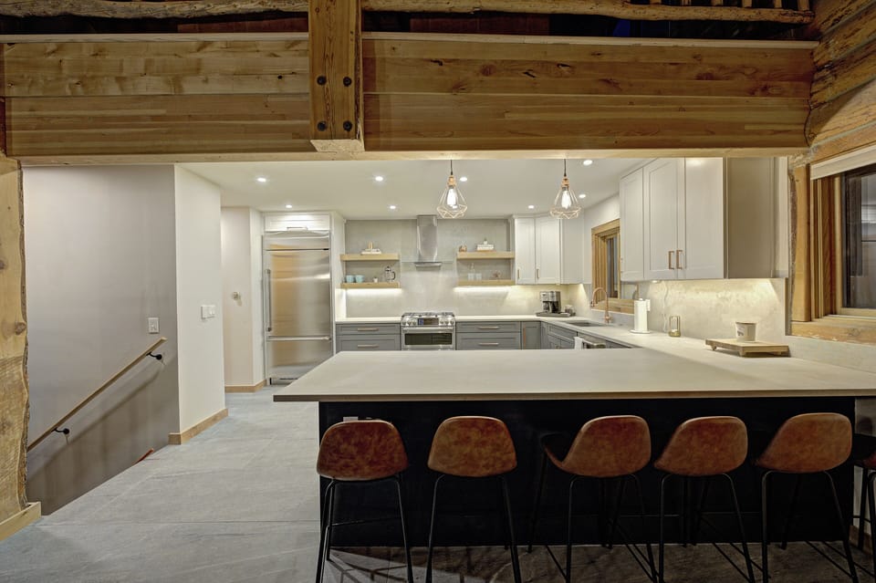 Large counter-height bar in kitchen