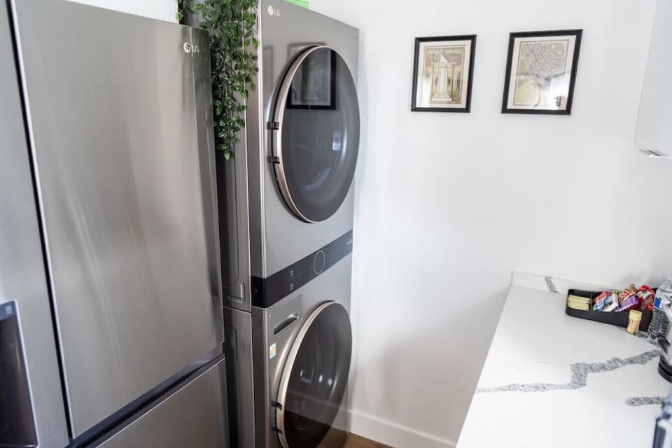 WASHER/DRYER -- View 3D Virtual Tour of the Property Here: https://tinyurl.com/yuue4ajv