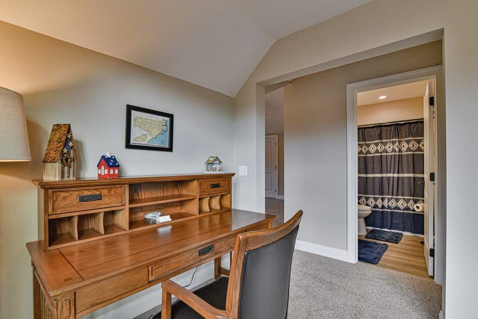 Bedroom #3 King Suite with Office/Daybed on Upper Level