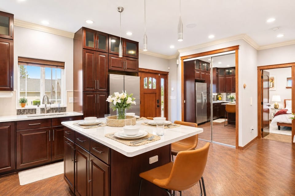 Welcome to our main floor. From the serenity of the master ensuite to the culinary delights of the fully-equipped kitchen and dining area, every corner is designed for your utmost relaxation. A powder room adds a touch of convenience to your stay.