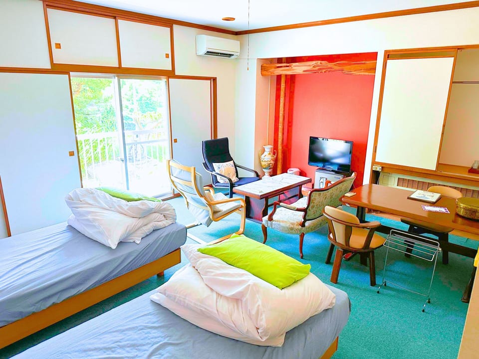 Twin Room, Non Smoking | In-room safe, free WiFi, bed sheets