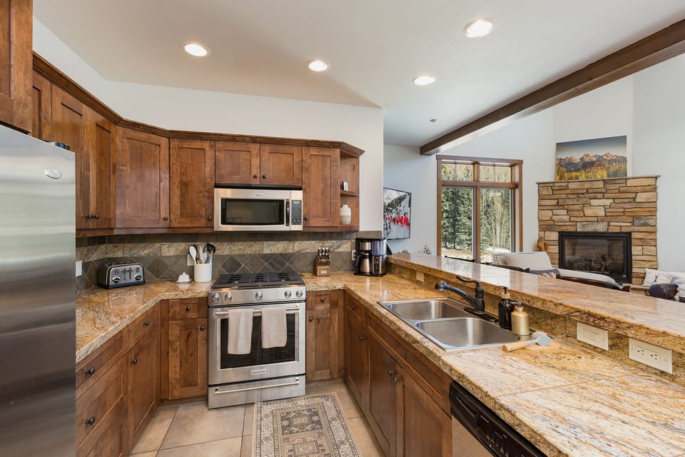 Fully stocked kitchen