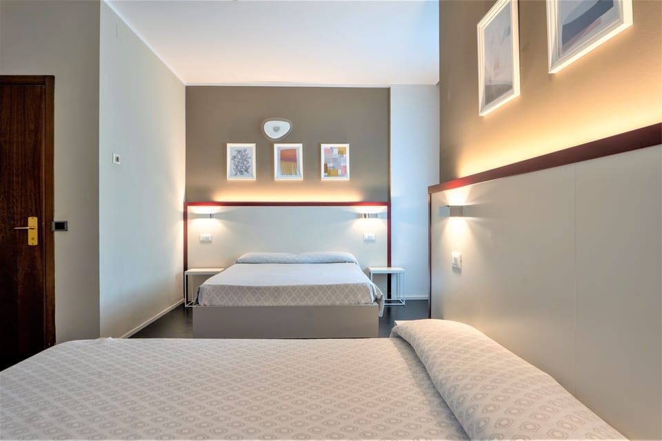 Family Room, 1 Bedroom, Ensuite | In-room safe, desk, blackout drapes, free WiFi