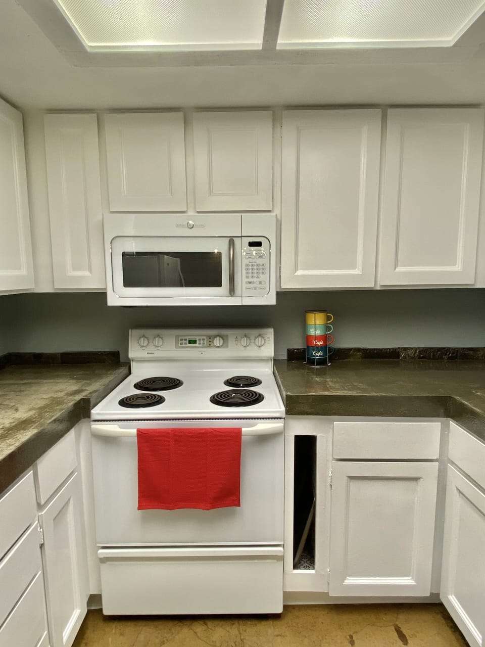 Basic Pots/pans and bakeware provided 