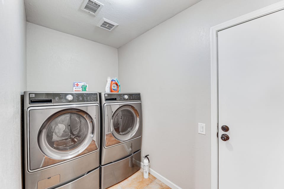 Washer & Dryer