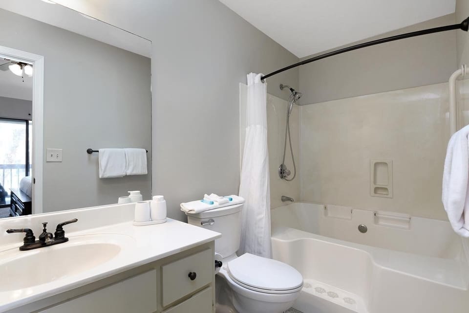 Primary Ensuite Bathroom