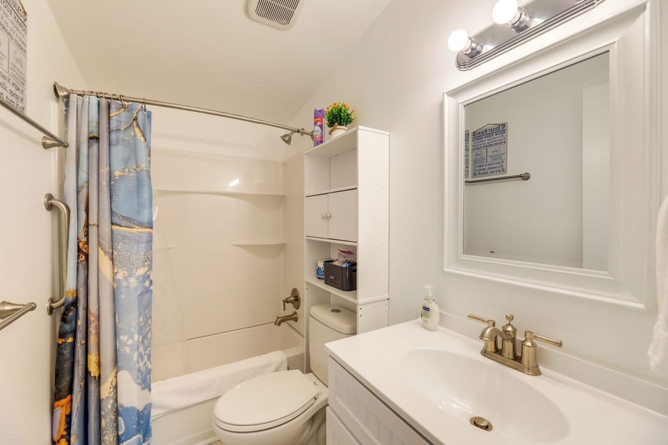 Bathroom | Towels Provided
