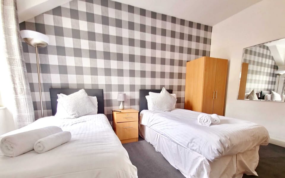 Twin Room | WiFi, bed sheets