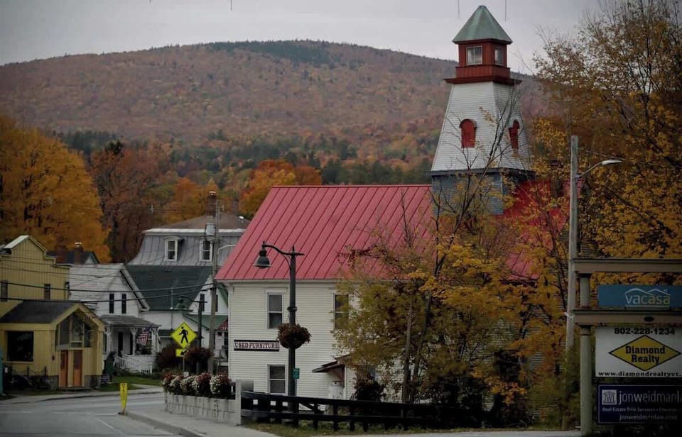 It's this building that always gets us excited because we know, this is Ludlow VT and you turn that corner and Okemo is directly in front of you. The paradise for the perfect ski day!