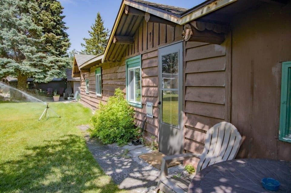 Brown Bear Lodge is a historic cabin in Buettner Park
