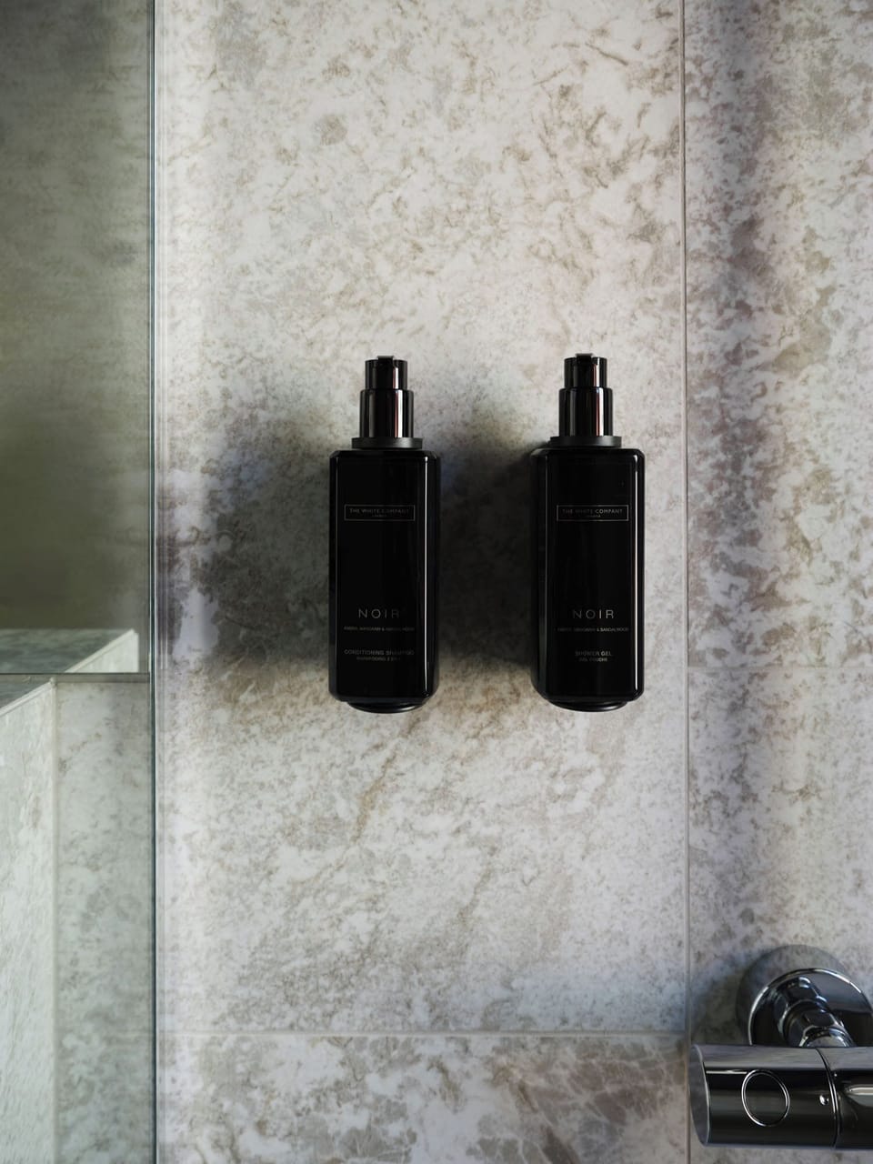 Bathtub, free toiletries, hair dryer, bathrobes