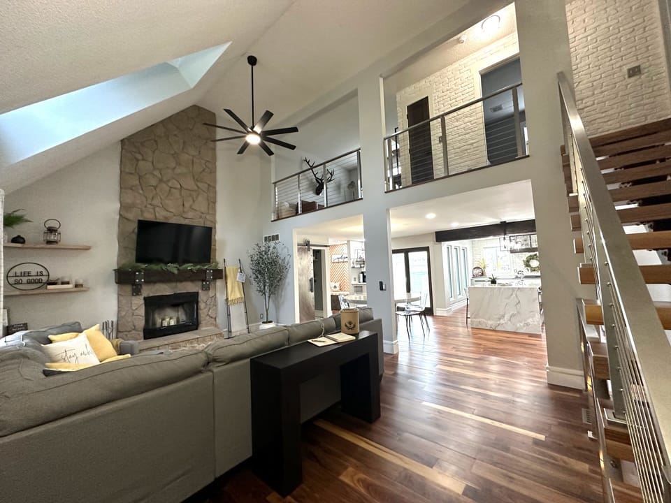 Welcome to The Cozy Bee Cottage in Mason, Ohio!