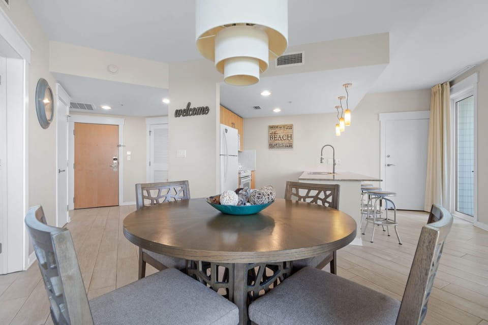 Dining table with seating for 4