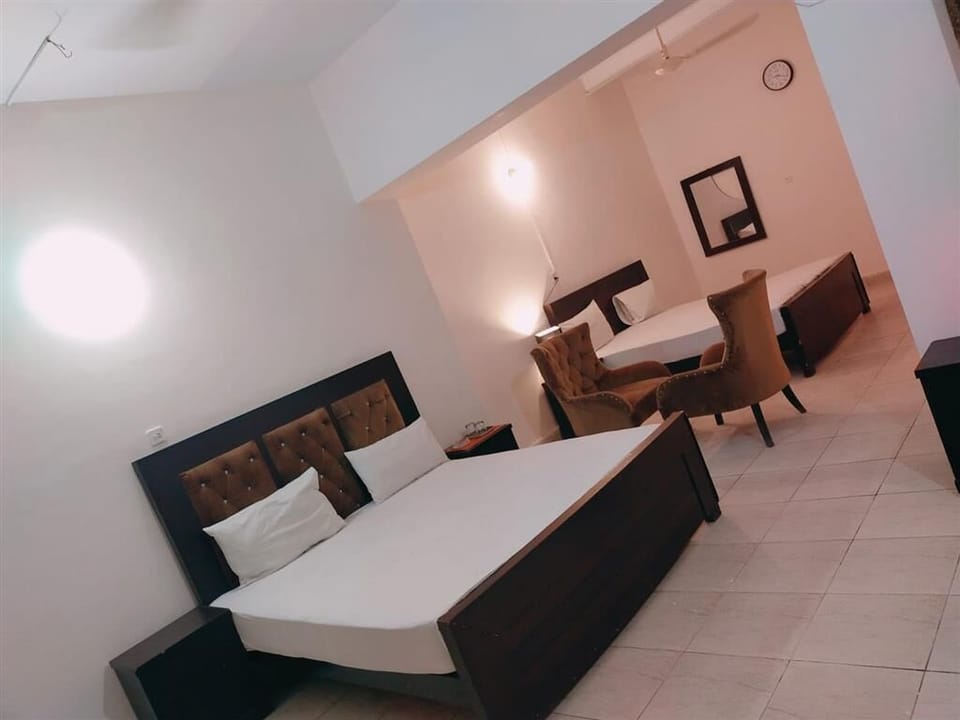 Family Double Room | Iron/ironing board