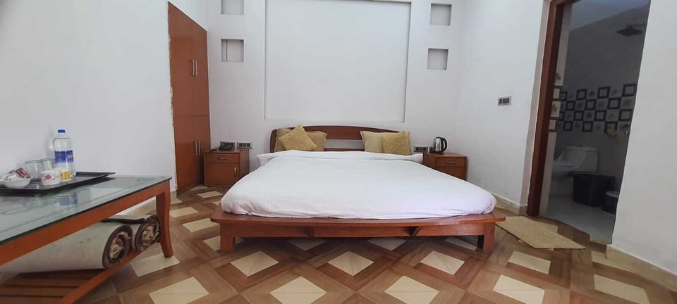 Deluxe Double Room | Free WiFi