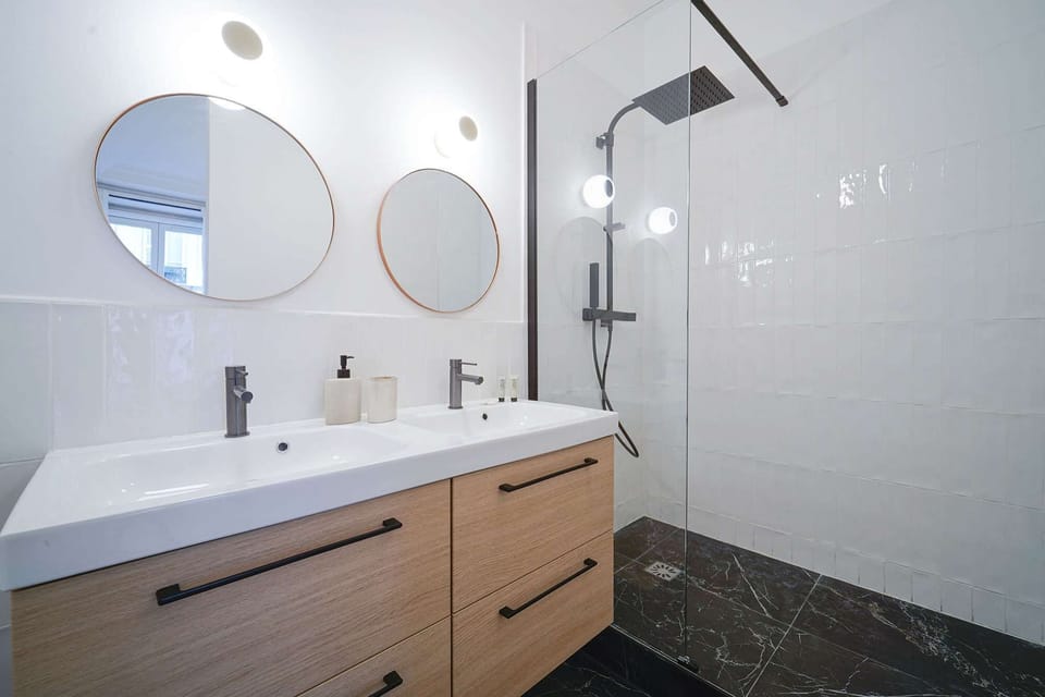 bathroom master bedroom