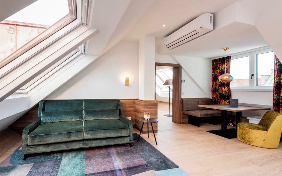 Panoramic Apartment | Living area | 0-cm TV with cable channels