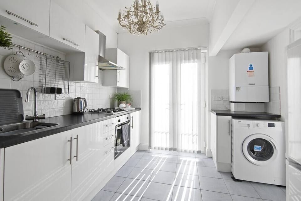 Stylish Apartment - Kitchen