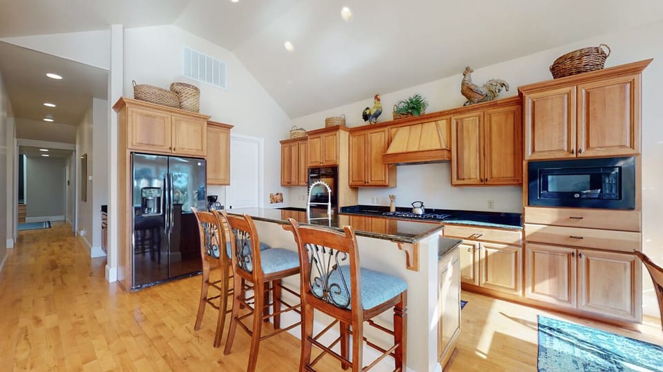 Kitchen with Countertop Seating