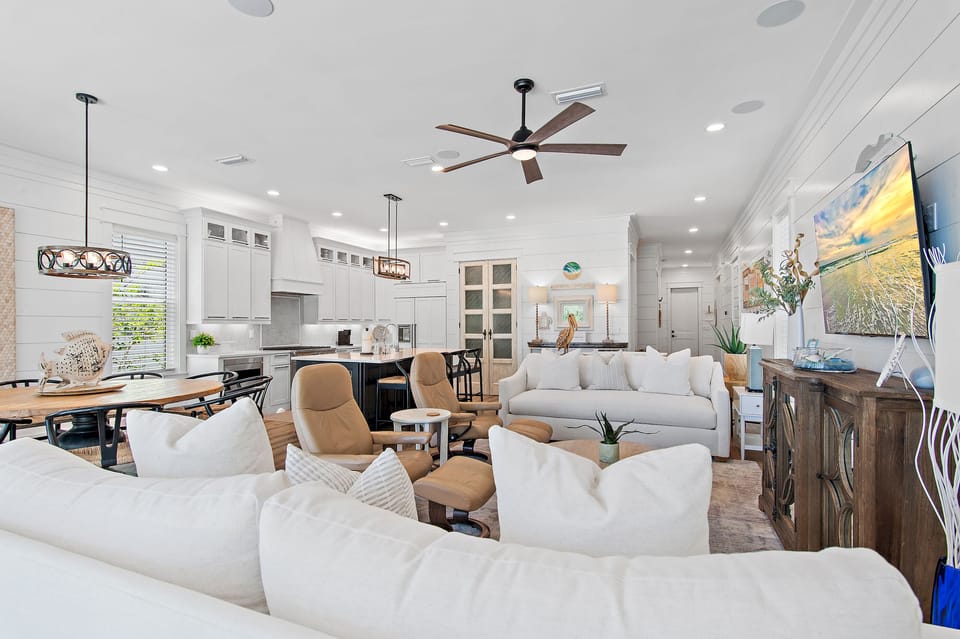 Coastal Cottage - Seagrove - First Floor - Living Area