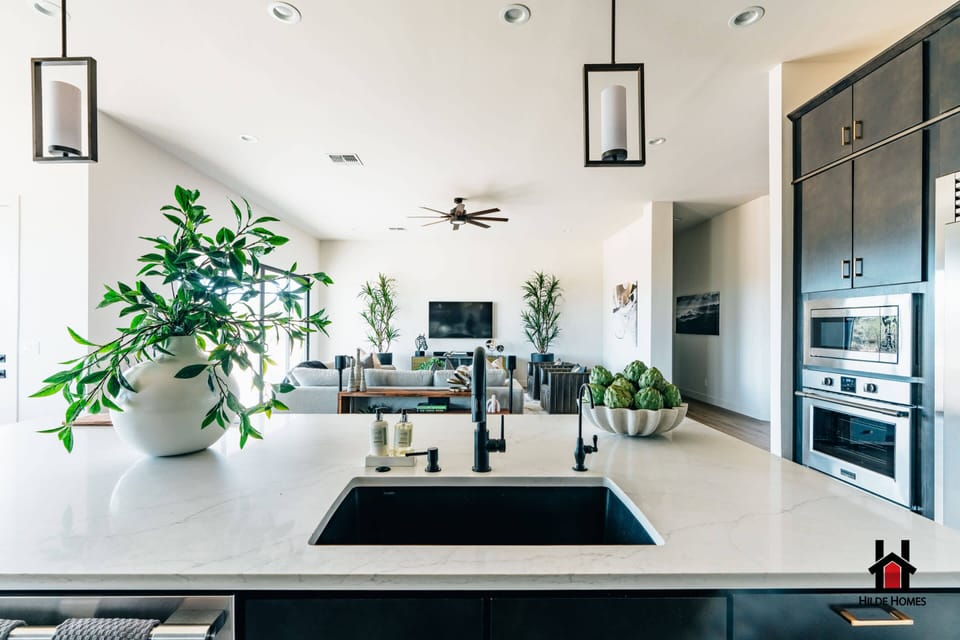 Prepare food & never miss a beat in the action around you in this big open space!