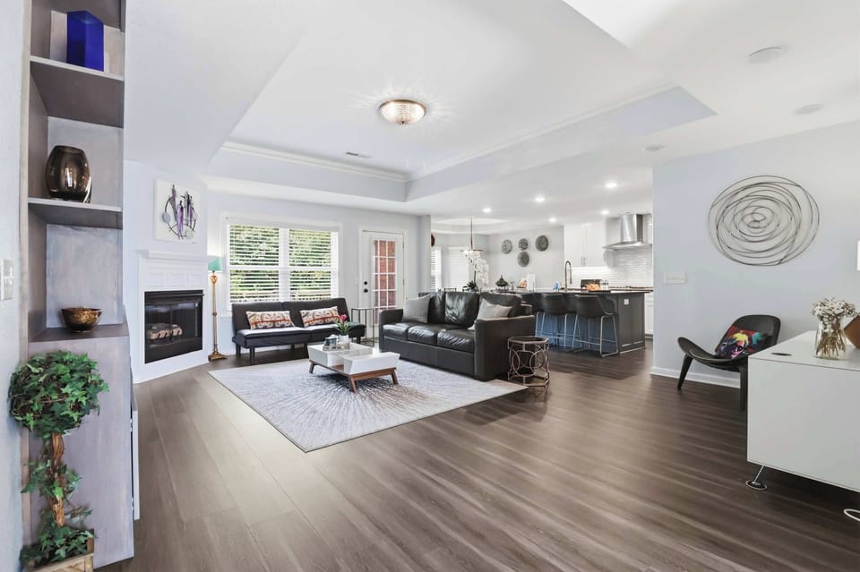 Large, modern, spacious living room